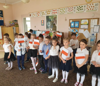 Zdjęcie grupowe dzieci